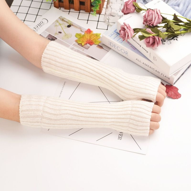 Finger Knit Patriot Gloves